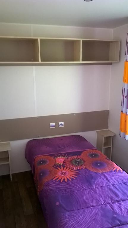 Au Repos De La Blaise Casa de hóspedes Quarto foto