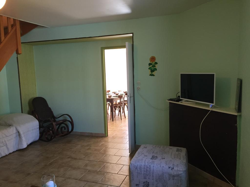 Au Repos De La Blaise Casa de hóspedes Exterior foto
